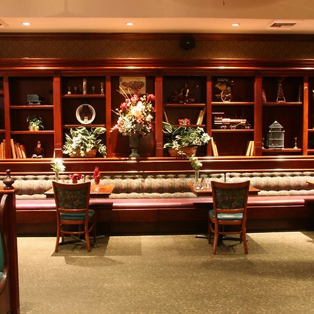 Holiday Inn Selma - Swancourt Екстериор снимка
