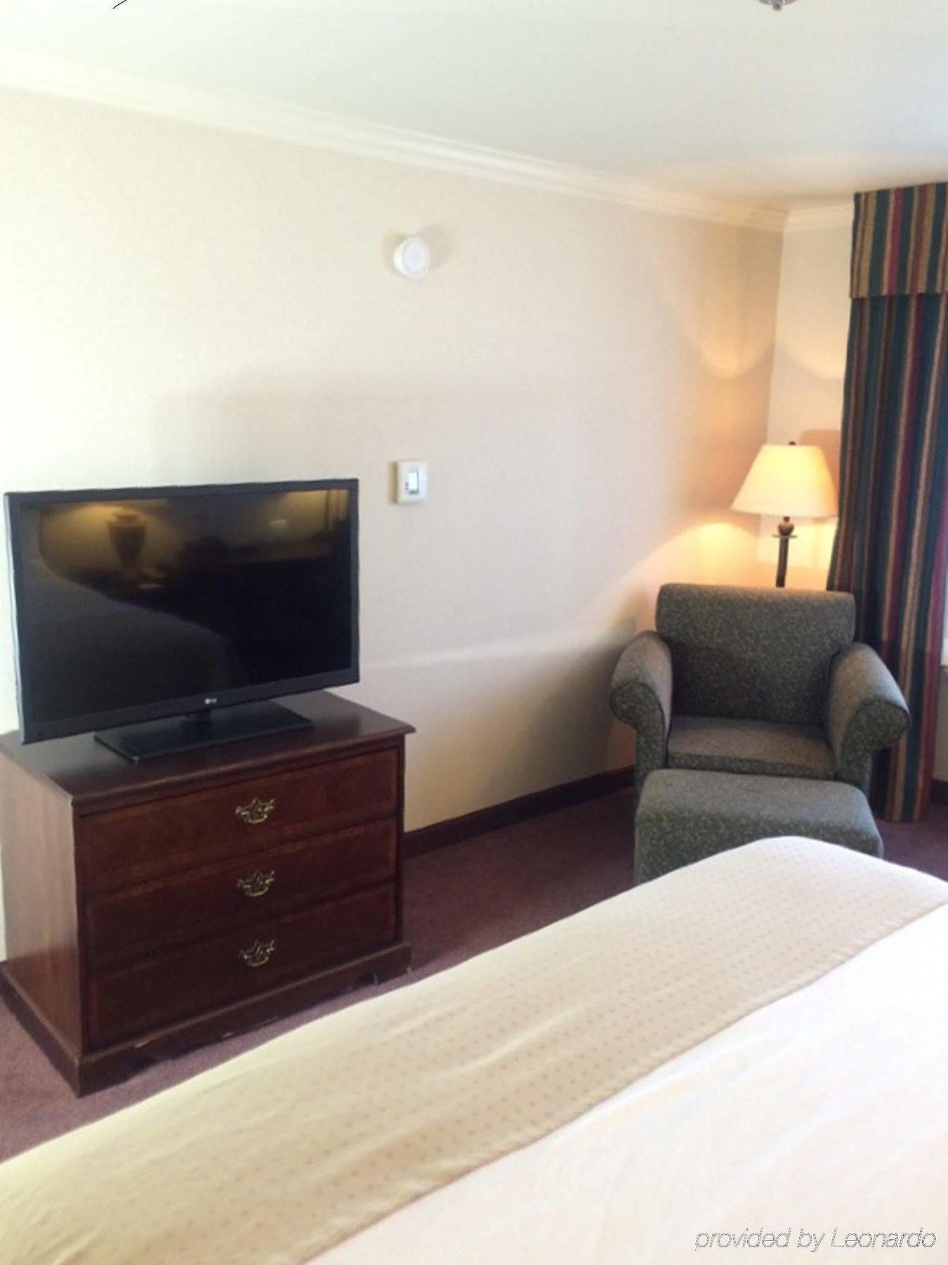 Holiday Inn Selma - Swancourt Екстериор снимка
