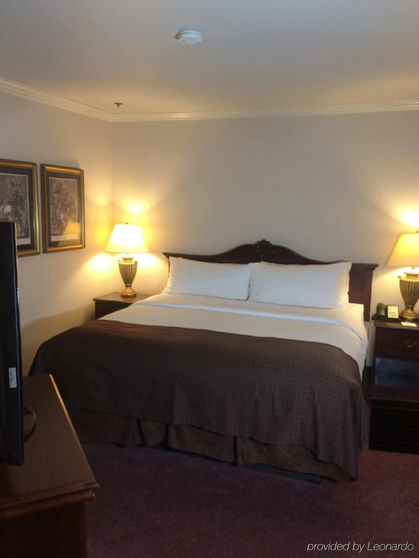 Holiday Inn Selma - Swancourt Екстериор снимка